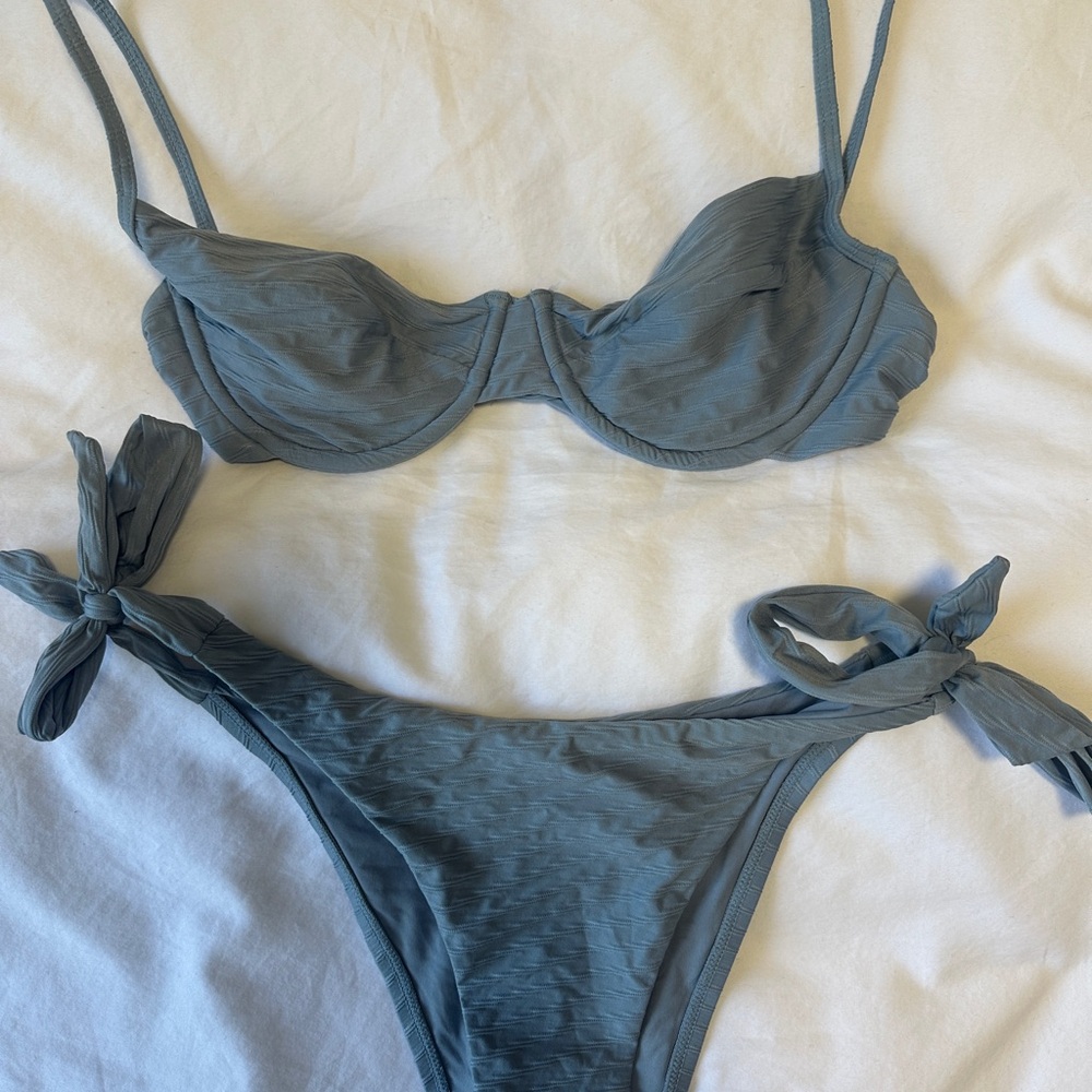 Monday Swimwear SET Blue Bikini